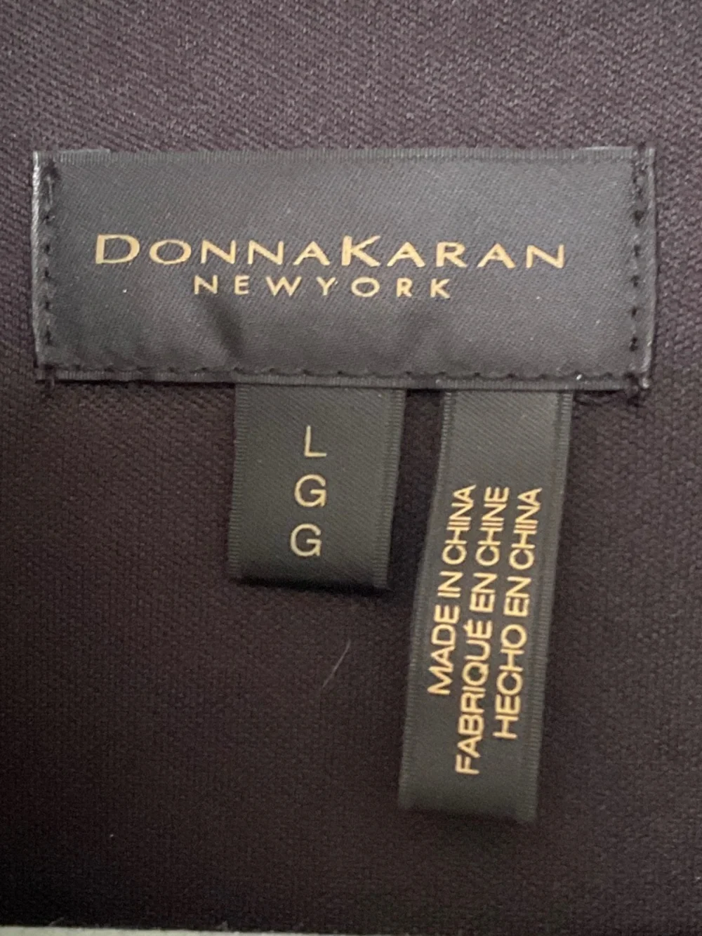 DONNA KARAN Lovely black & gold long sleeve top.  SIZE LARGE.  MAKE A STATEMENT! - Picture 2 of 11
